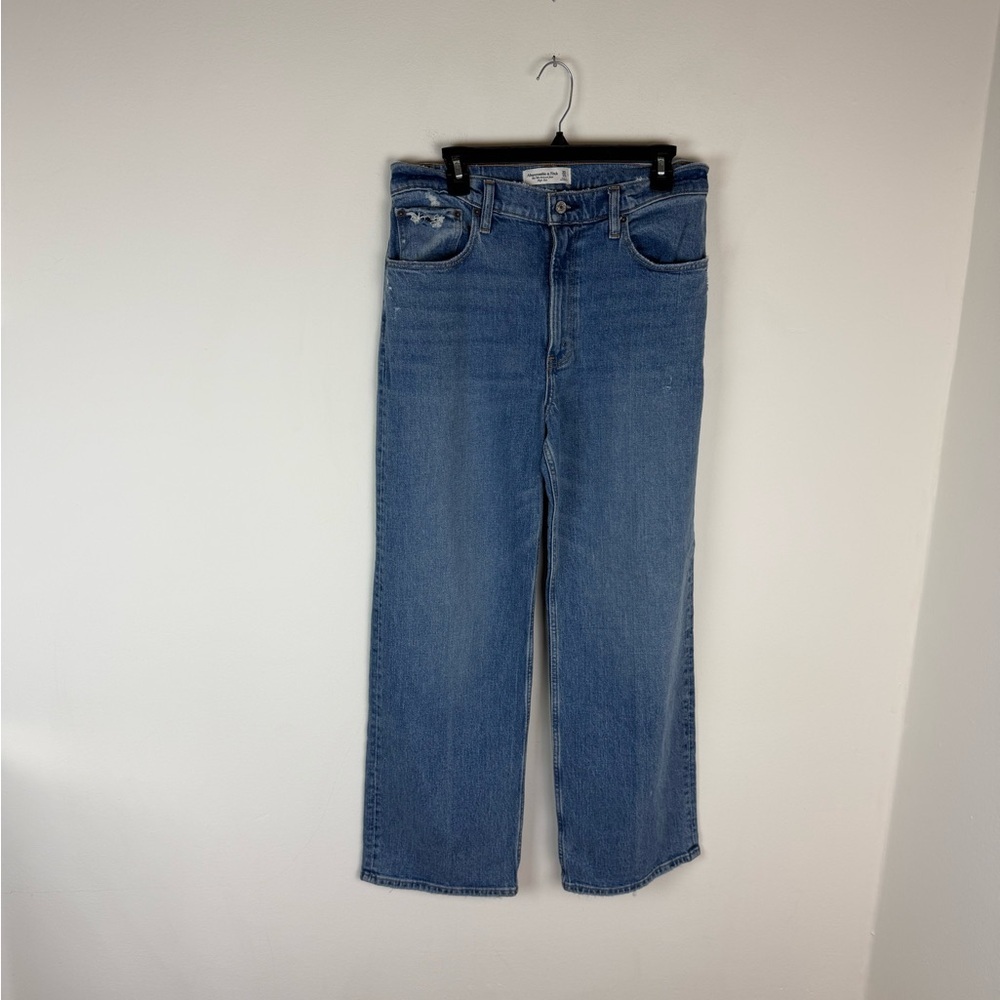 Abercrombie & Fitch High Rise 90s Relaxed Jeans Size 30 / 10 Short - Picture 3 of 8